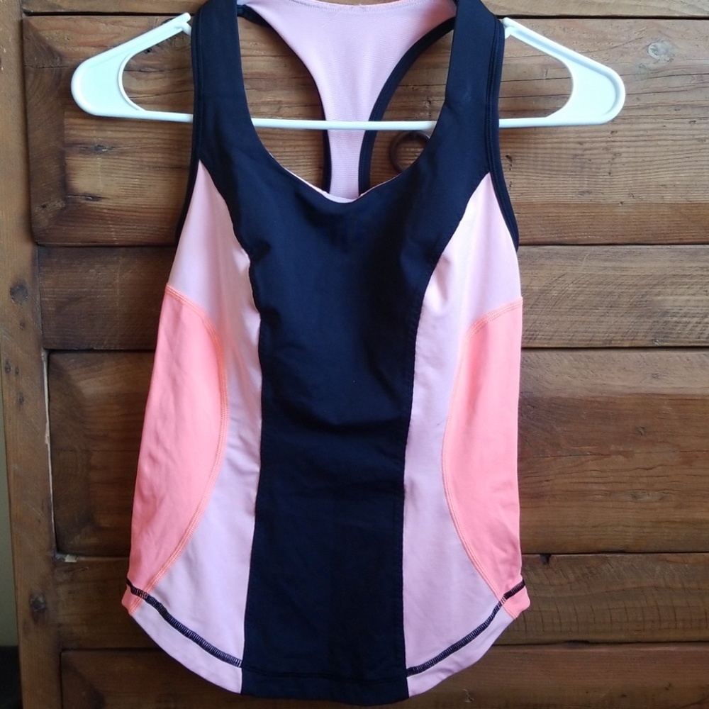 Lululemon tank